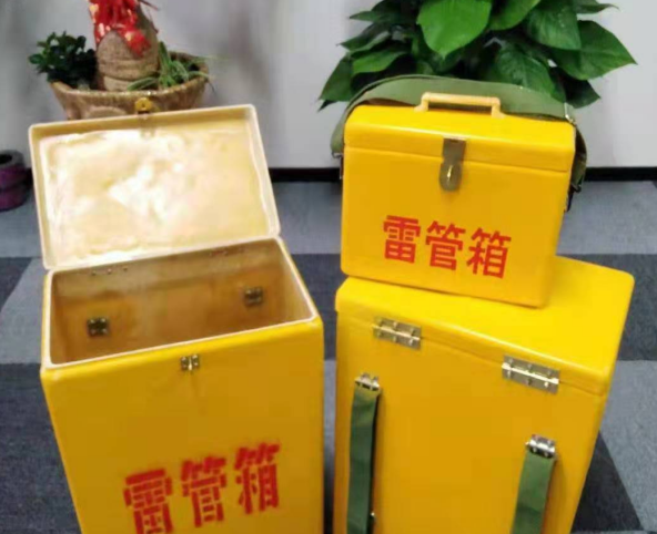 新华玻璃钢雷管箱有哪些特点